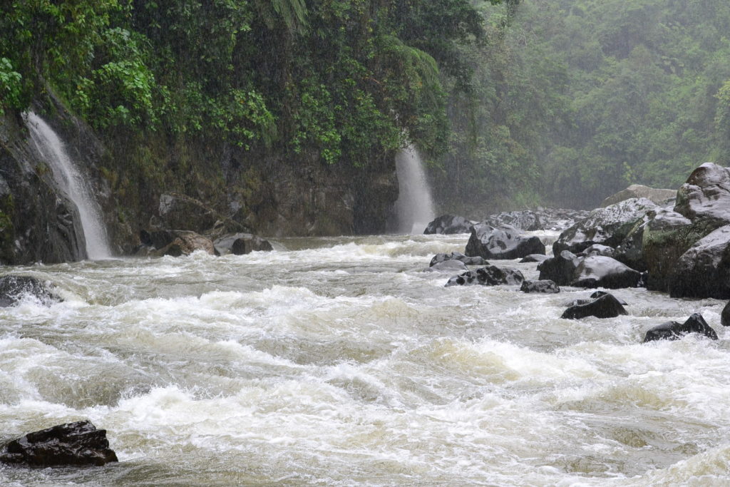whitewater rafting in Costa Rica