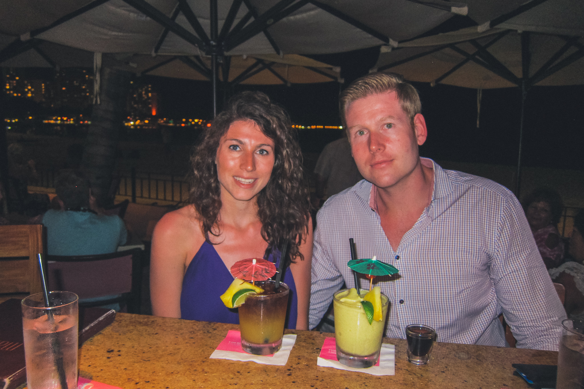 couple in Hawaii, sunburnt 