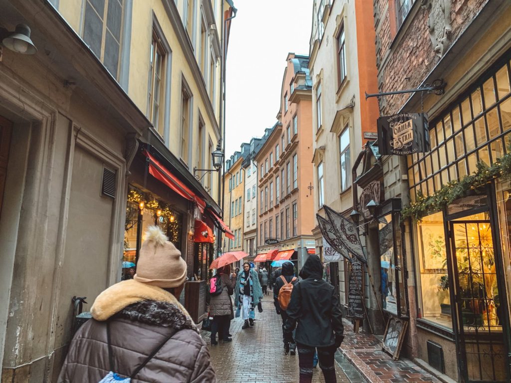 shopping on busy street in Stockholm